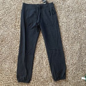 NWT never before worn Victoria’s Secret gray ankle length joggers size small